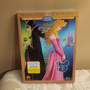 Sleeping Beauty Disney Diamond Edition Blu-ray in Blue and Gold NEW